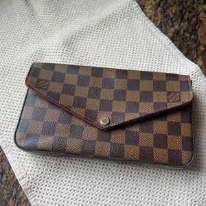 Louis Vuitton Félicie Pochette